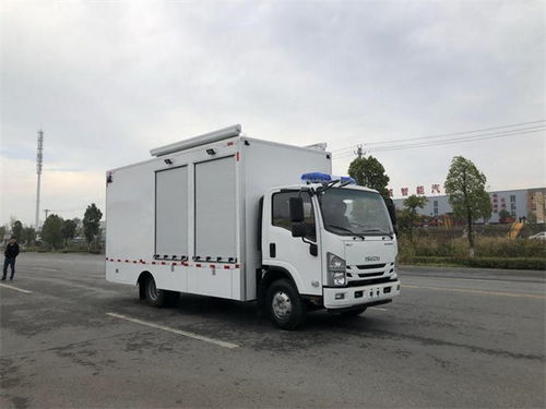 专业保障，高效救援 五十铃器材装备救险车与消防器材装备车的全面解析